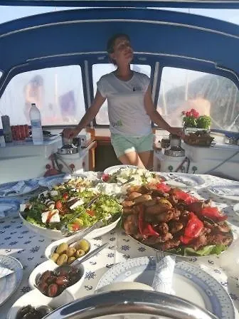 Botel Messinia Sailing-my Green Life